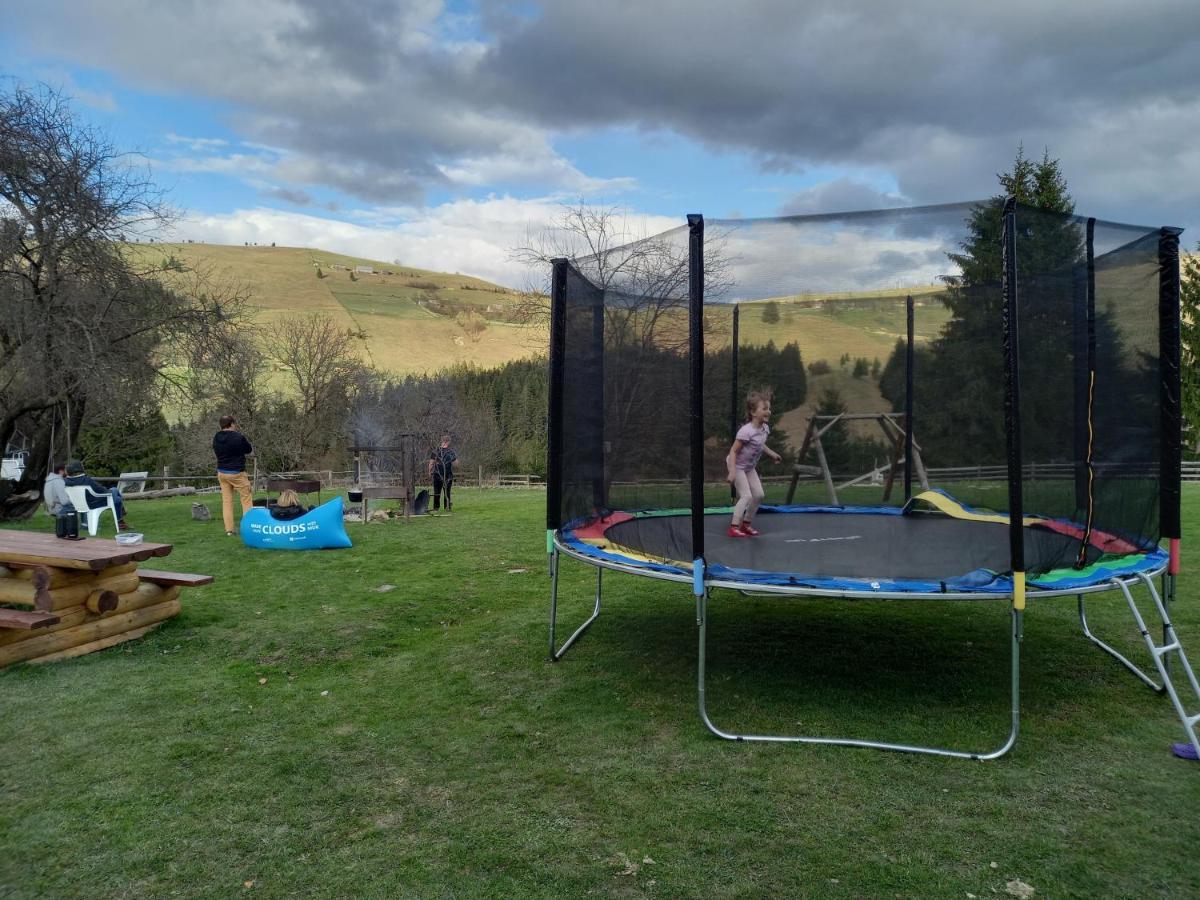 Camping Nad Karpatamy Spa Hotel Hrobiscse Kültér fotó