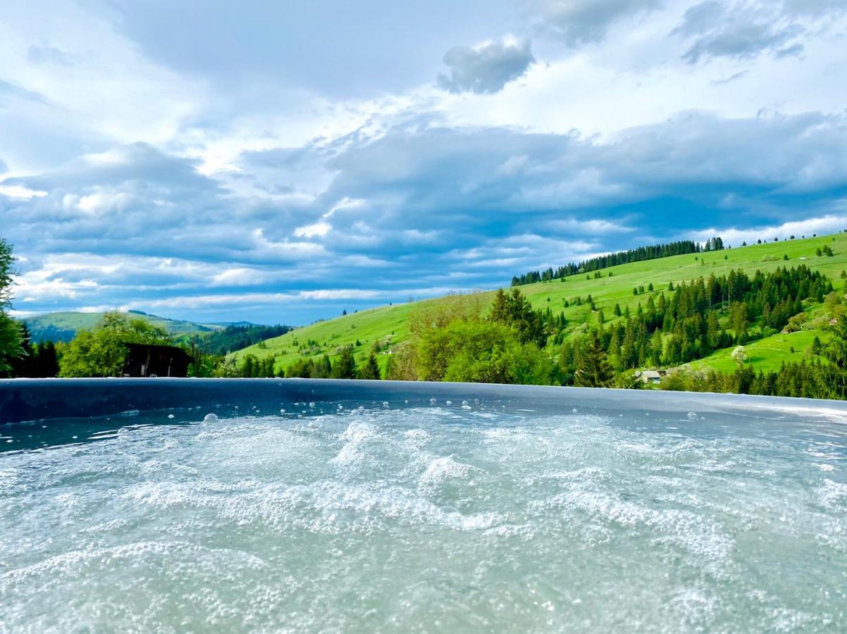 Camping Nad Karpatamy Spa Hotel Hrobiscse Kültér fotó